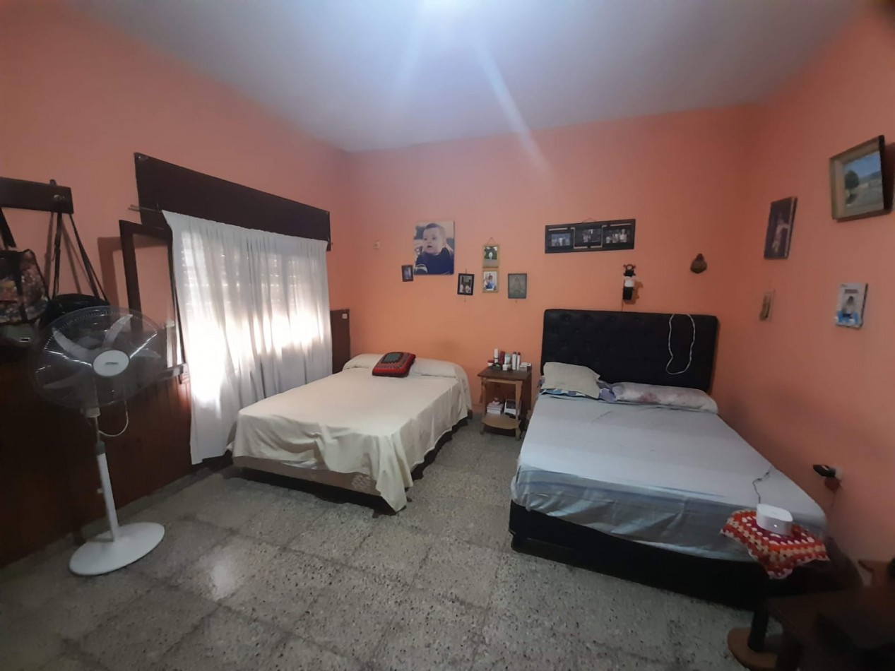 B° VILLA ADELA: VENDO HERMOSA CASA DE 2 DORMITORIOS A 2 CUADRAS RUTA 20
