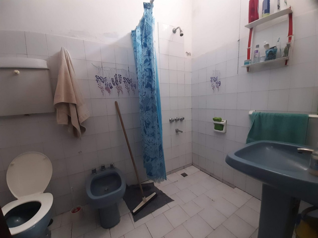 B° VILLA ADELA: VENDO HERMOSA CASA DE 2 DORMITORIOS A 2 CUADRAS RUTA 20