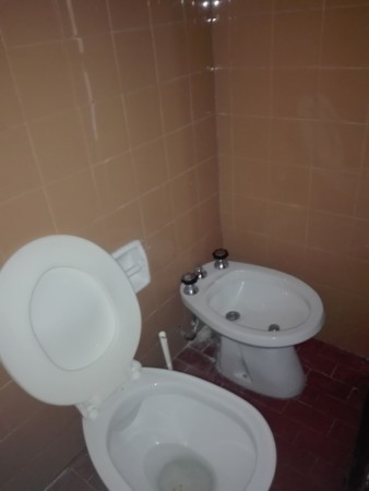 CENTRO: VENDO DEPTO DE 1 DORMITORIO (INTERNO), ENTRE CAÑADA Y FRAGUEIRO (FRENTE SUPER BUENOS DIAS).