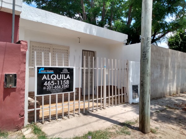 B° ESTACION FLORES: ALQUILO CASA DE 1 DORMITORIO CON PATIO. NO TIENE GARAJE