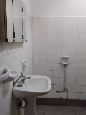 B° MATIENZO: ALQUILO CASA INTERNO DE DOS DORMITORIOS CON COCHERA