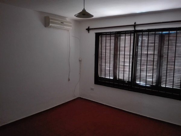 B° ESTACION FLORES: ALQUILO HERMOSA CASA INTERNA DE DOS DORMITORIOS CON PATIO