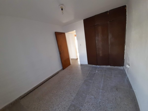 B° ROSEDAL: ALQUILO CASA DE 3 DORMITORIOS CON GARAJE
