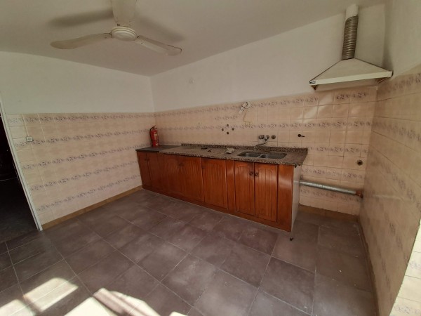 B° ROSEDAL: ALQUILO CASA DE 3 DORMITORIOS CON GARAJE