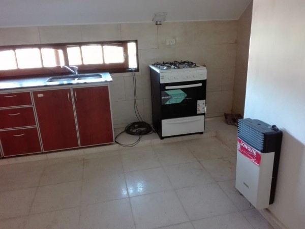 B° ROSEDAL: ALQUILO HERMOSO DEPTO PA DE 2 DORMITORIOS SOBRE LAGUNILLA