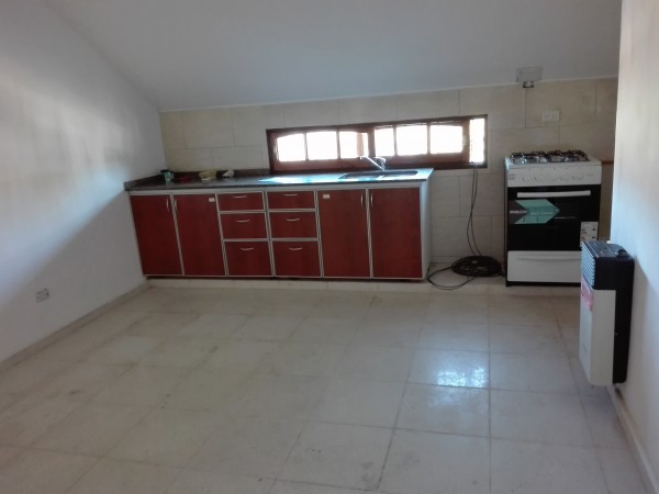 B° ROSEDAL: ALQUILO HERMOSO DEPTO PA DE 2 DORMITORIOS SOBRE LAGUNILLA