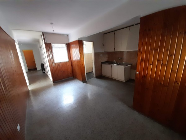 Bo ROSEDAL: ALQUILO CASA DE 3 DORMIORIOS CON 2 BAÑOS Y COCHERA