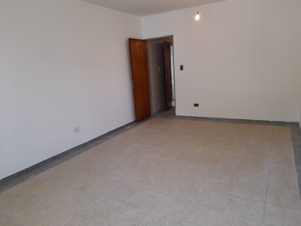 Bo COLINAS V. SARSFIELD: ALQUILO HERMOSA CASA DE 3 DORMITORIOS, CON DEPTO INTERNO DE 1 DORMITORIO (IDEAL GERIATRICO O CONSULTORIOS)