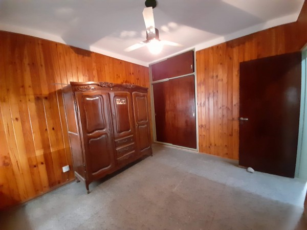 Bo COLINAS V. SARSFIELD: ALQUILO HERMOSA CASA DE 3 DORMITORIOS, CON DEPTO INTERNO DE 1 DORMITORIO (IDEAL GERIATRICO O CONSULTORIOS)