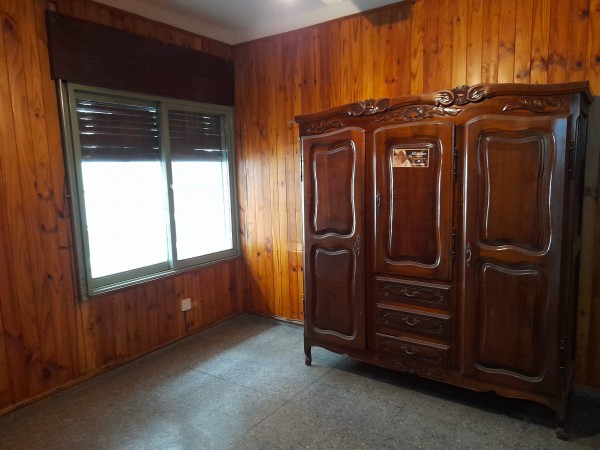 Bo COLINAS V. SARSFIELD: ALQUILO HERMOSA CASA DE 3 DORMITORIOS, CON DEPTO INTERNO DE 1 DORMITORIO (IDEAL GERIATRICO O CONSULTORIOS)