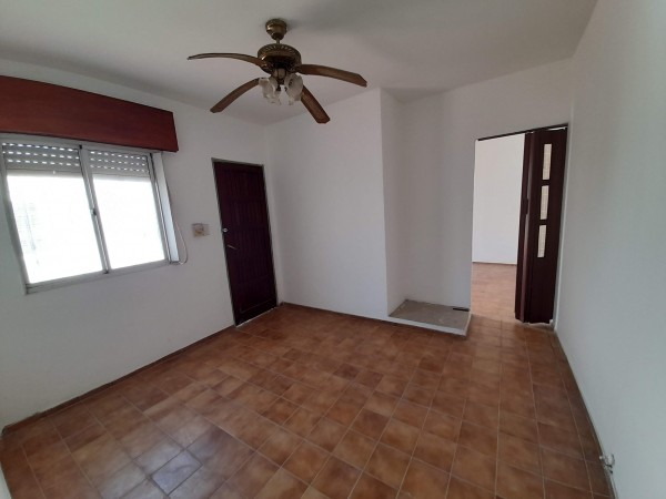 Bo COLINAS V. SARSFIELD: ALQUILO HERMOSA CASA DE 3 DORMITORIOS, CON DEPTO INTERNO DE 1 DORMITORIO (IDEAL GERIATRICO O CONSULTORIOS)