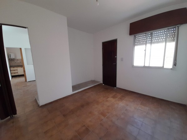 Bo COLINAS V. SARSFIELD: ALQUILO HERMOSA CASA DE 3 DORMITORIOS, CON DEPTO INTERNO DE 1 DORMITORIO (IDEAL GERIATRICO O CONSULTORIOS)