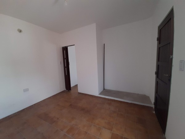 Bo COLINAS V. SARSFIELD: ALQUILO HERMOSA CASA DE 3 DORMITORIOS, CON DEPTO INTERNO DE 1 DORMITORIO (IDEAL GERIATRICO O CONSULTORIOS)