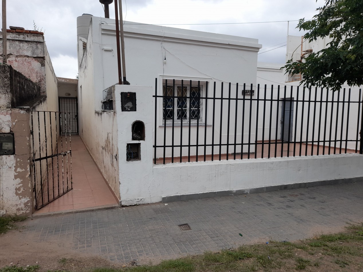 B° VILLA ADELA : ALQUILO DEPTO INTERNO DE 1 DORMITORIO (SIN GAS NATURAL)