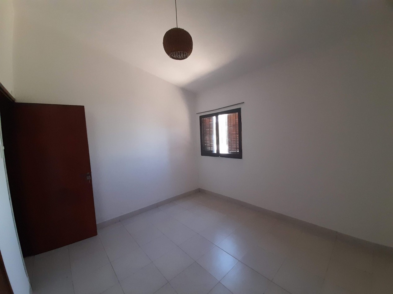 APTO CREDITO BANCOR: B° OBSERVATORIO: VENDO HERMOSA CASA DE 3 DORMITORIOS, CON COCHERA Y PATIO