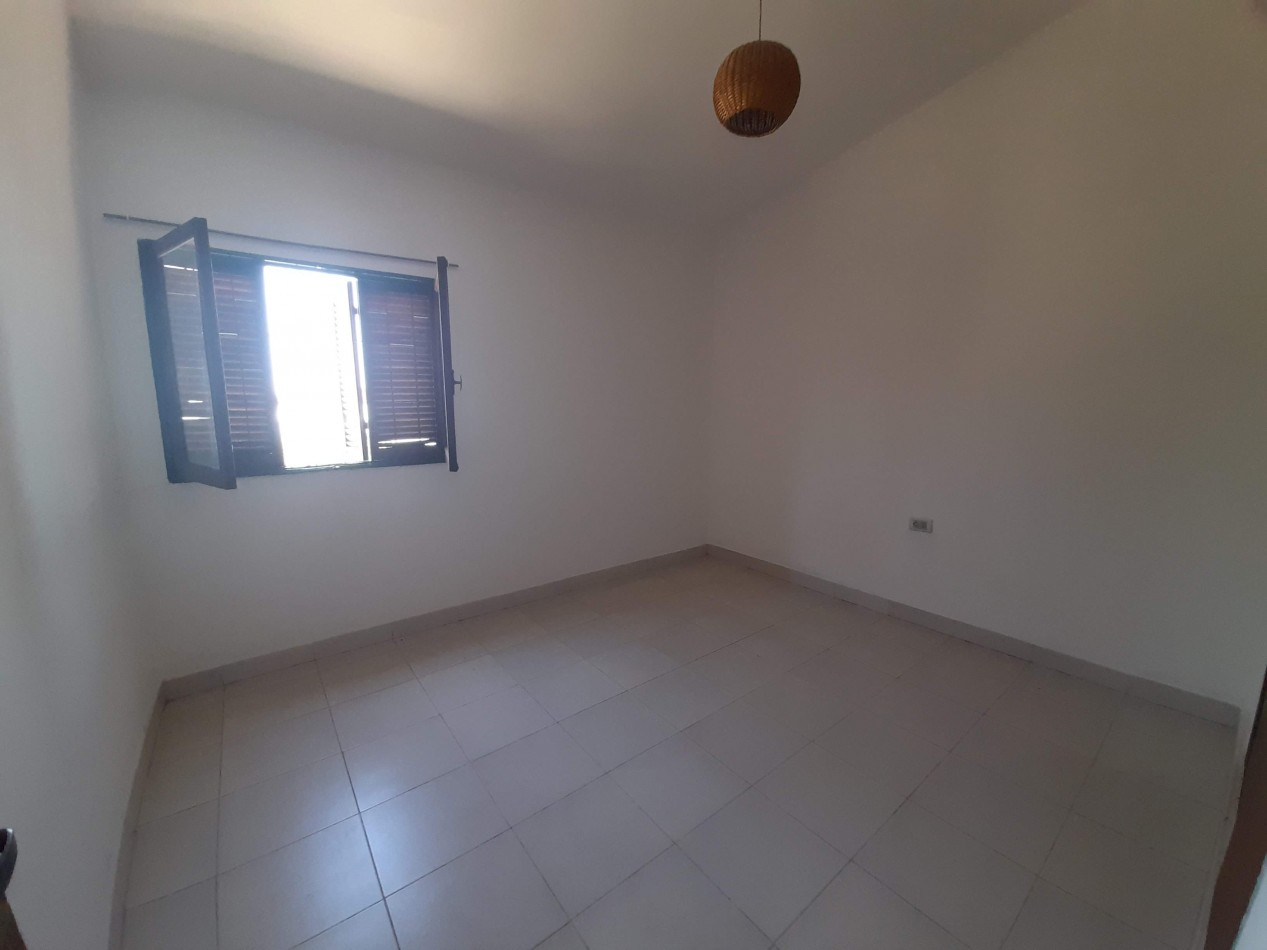 APTO CREDITO BANCOR: B° OBSERVATORIO: VENDO HERMOSA CASA DE 3 DORMITORIOS, CON COCHERA Y PATIO