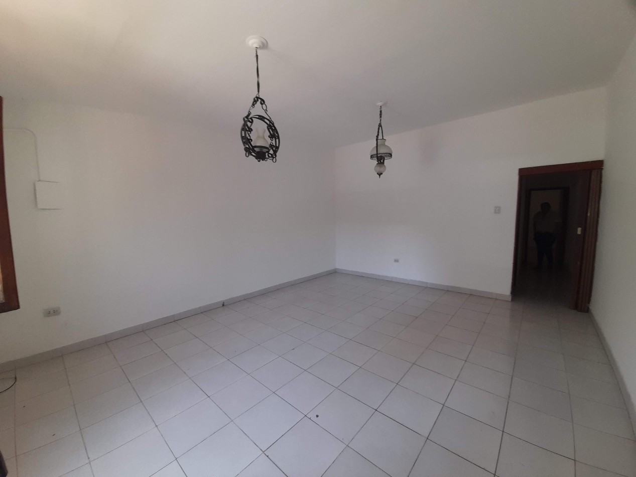 APTO CREDITO BANCOR: B° OBSERVATORIO: VENDO HERMOSA CASA DE 3 DORMITORIOS, CON COCHERA Y PATIO