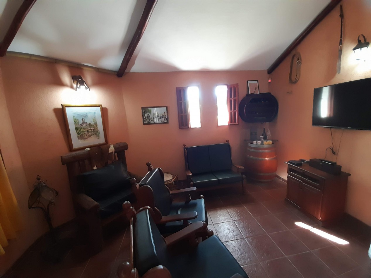 APTO CREDITO BANCOR: VENDO HERMOSA CASA DE 3 DORMITORIOS A UNA CUADRA ALA RUTA 20(DINO MALL)