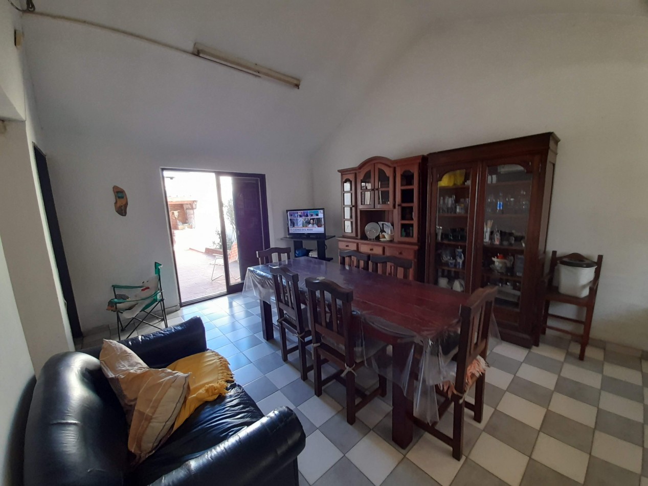 APTO CREDITO BANCOR: VENDO HERMOSA CASA DE 3 DORMITORIOS A UNA CUADRA ALA RUTA 20(DINO MALL)