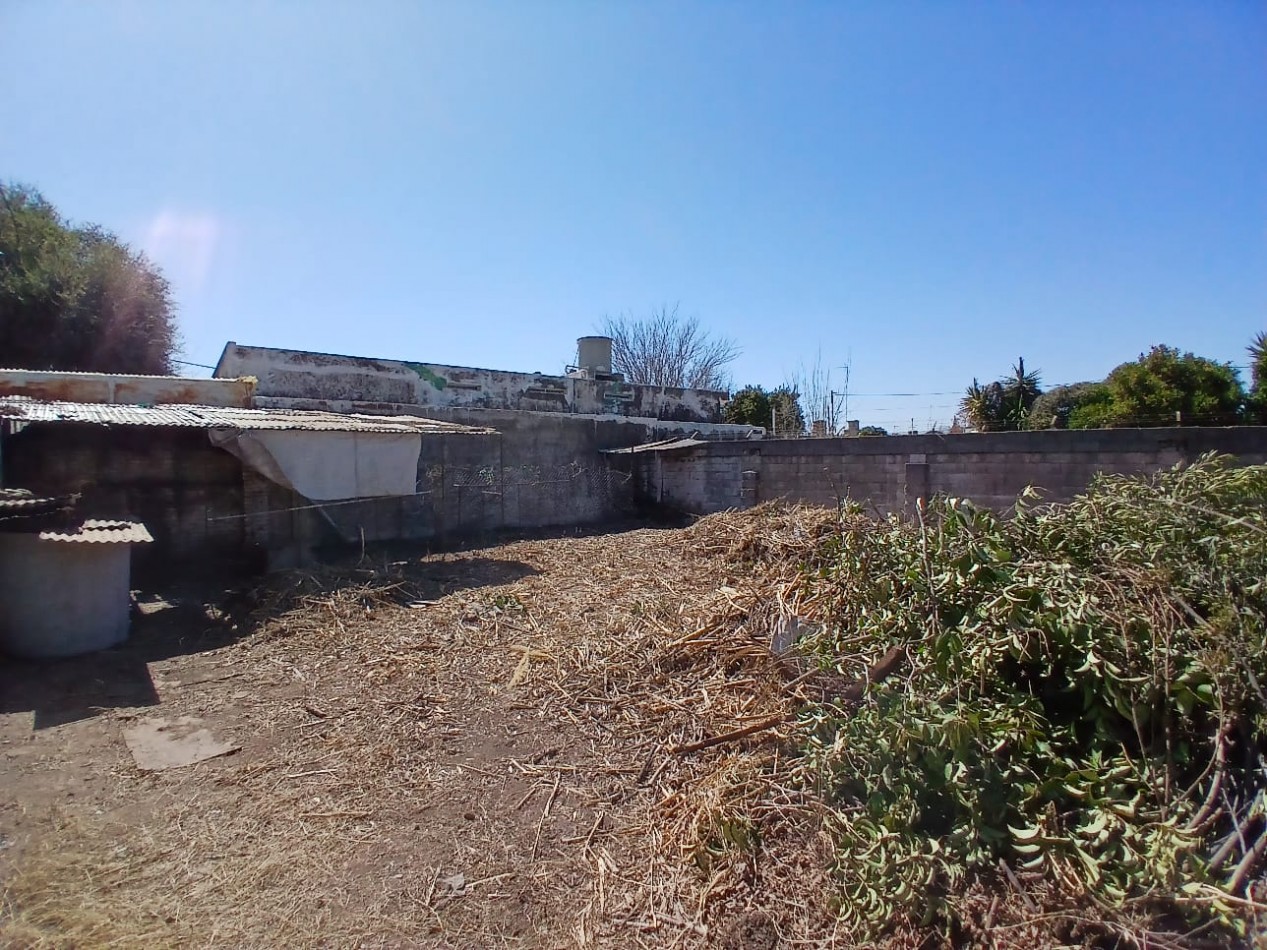 VILLA ADELA: VENDO LOTE DE 600 M2 A MTS DE LA RUTA 20 Y DE CIRCUNVALACION. IDEAL PARA GALPON