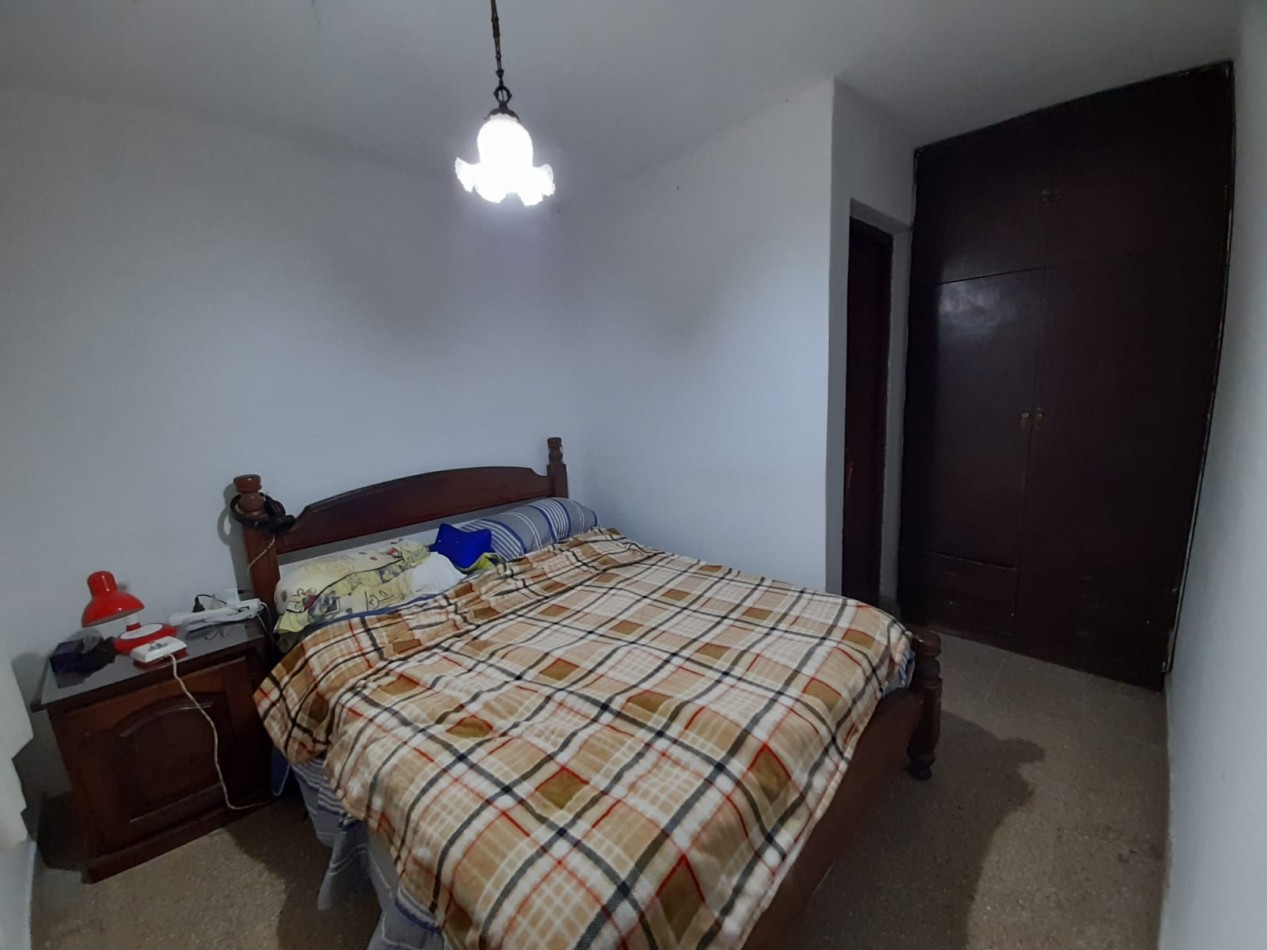 B° ROSEDAL: VENDO CASA DE 4 DORMITORIOS CON AMPLIO PATIO