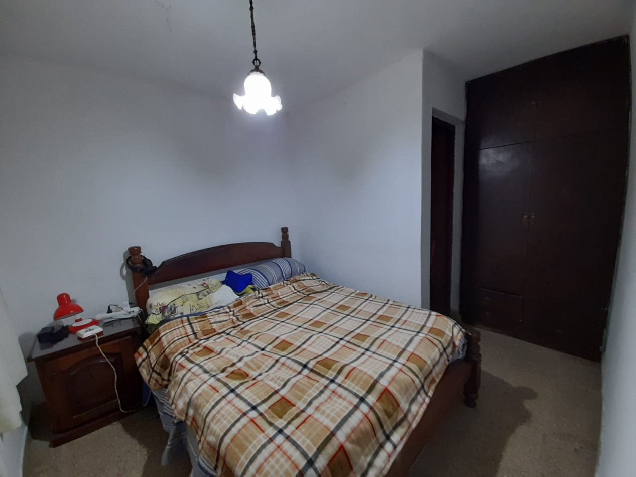 B° ROSEDAL: VENDO CASA DE 4 DORMITORIOS CON AMPLIO PATIO