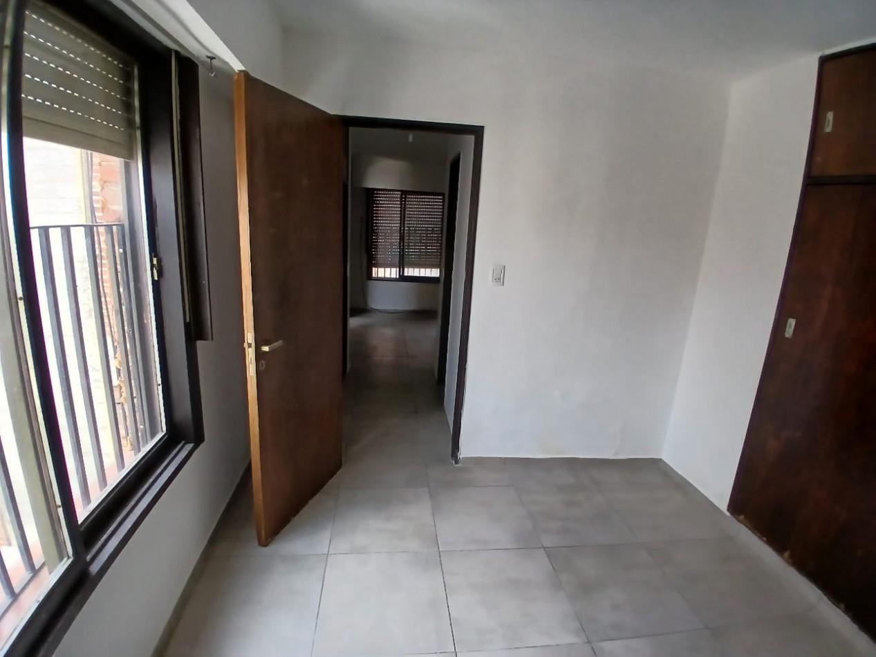 CENTRO: VENDO DEPTO DE 1 DORMITORIO (INTERNO), ENTRE CAÑADA Y FRAGUEIRO (FRENTE SUPER BUENOS DIAS).