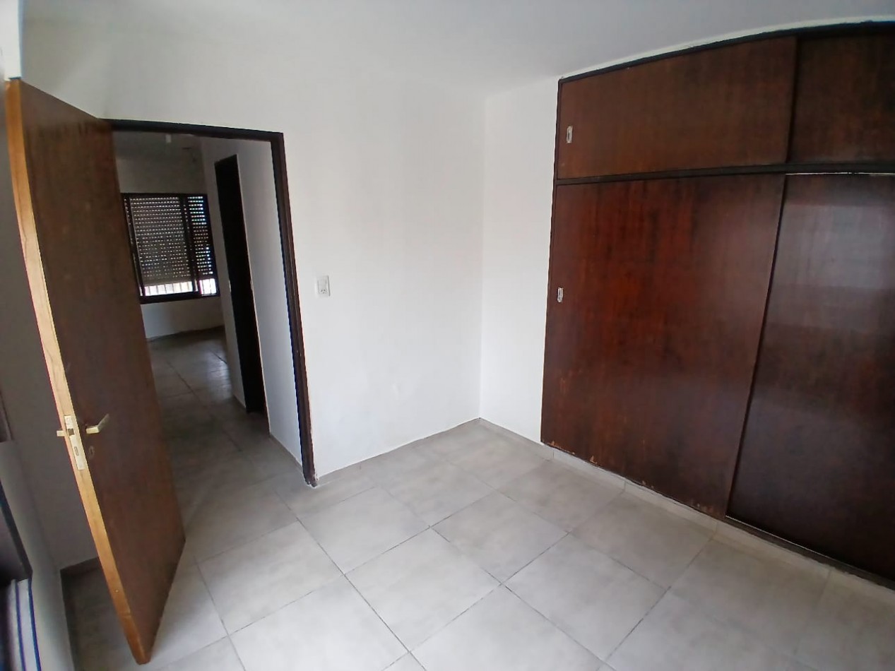 CENTRO: VENDO DEPTO DE 1 DORMITORIO (INTERNO), ENTRE CAÑADA Y FRAGUEIRO (FRENTE SUPER BUENOS DIAS).