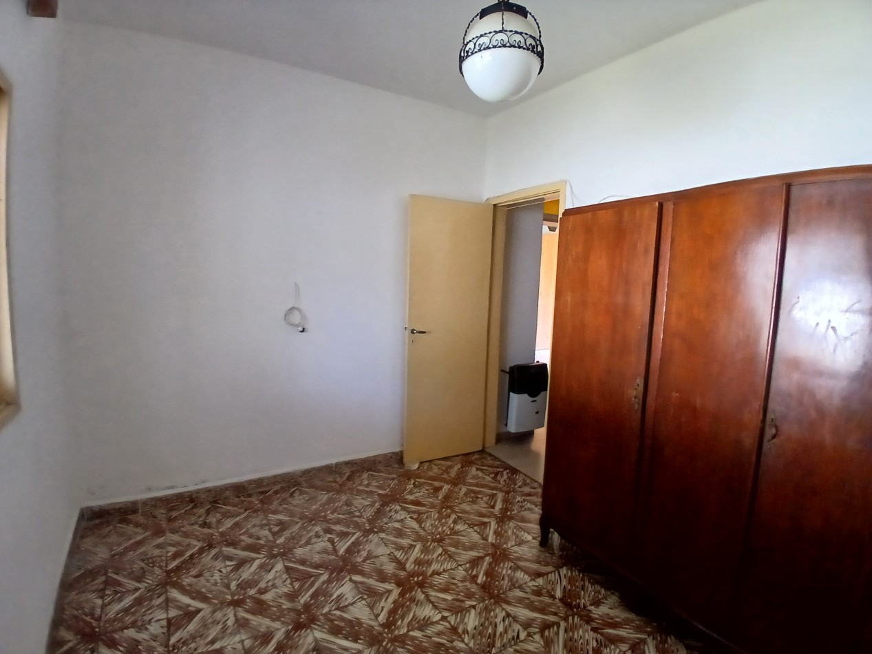 B° SAN RAFAEL: ALQUILO HERMOSA CASA DE 2/3 DORMITORIOS CON PATIO Y COCHERA DOBLE