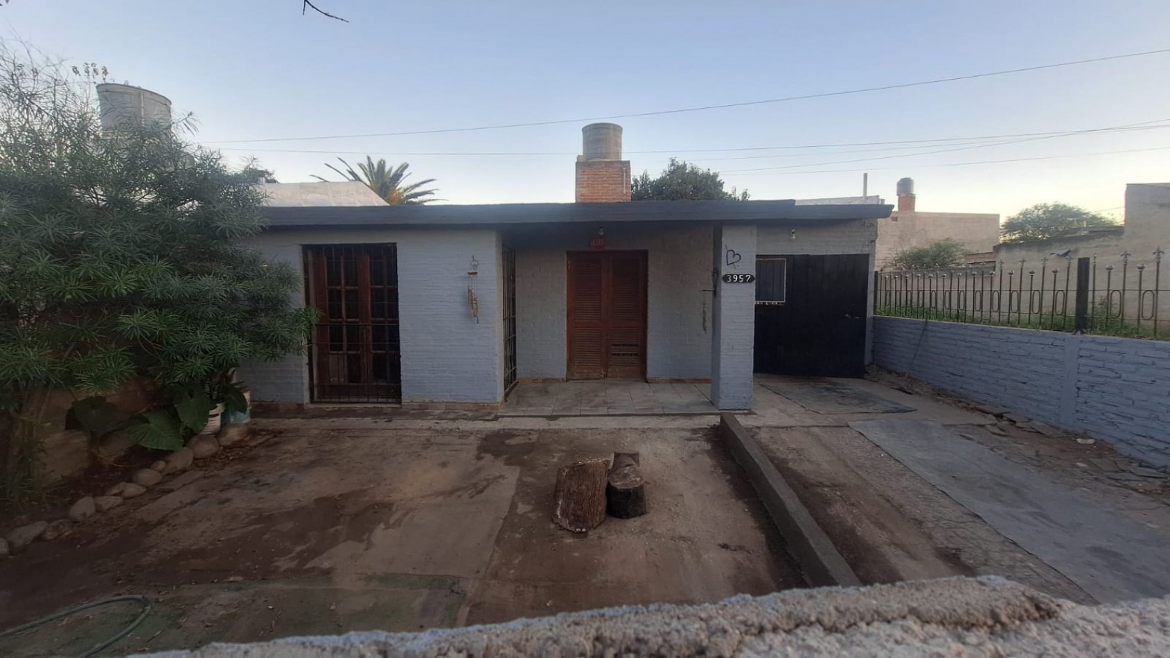 APTO CREDITO BANCOR: EN Bo AMEGHINO NORTE VENDO CASA DE 3 DORMITORIOS SOBRE TERRENO DE 500 M2