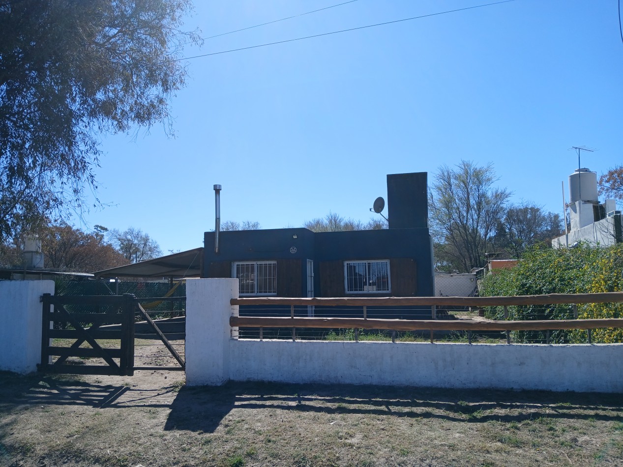 VILLA DEL PRADO: APTO CREDITO IAF/ BANCO NACION VENDO HERMOSA CASA DE 2 DORMITORIOS
