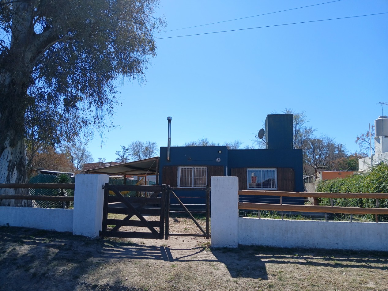 VILLA DEL PRADO: APTO CREDITO IAF/ BANCO NACION VENDO HERMOSA CASA DE 2 DORMITORIOS