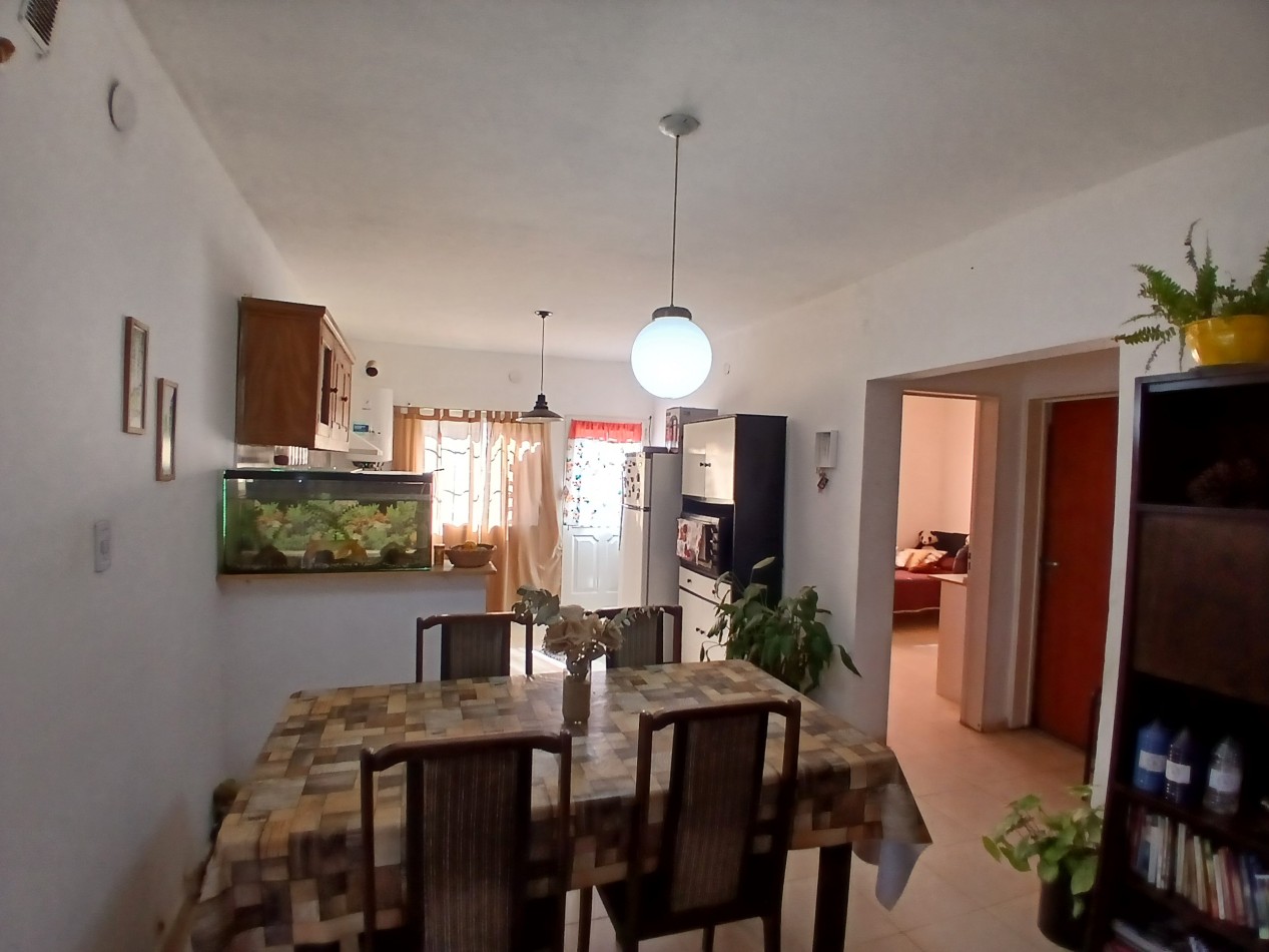 VILLA DEL PRADO: APTO CREDITO IAF/ BANCO NACION VENDO HERMOSA CASA DE 2 DORMITORIOS
