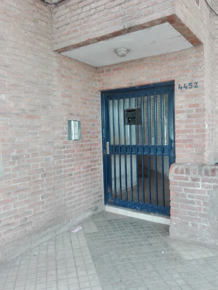 B° VILLA ADELA: ALQUILO DEPTO SENCILLO DE 3 DORMITORIOS DETRAS DEL CPC RUTA 20