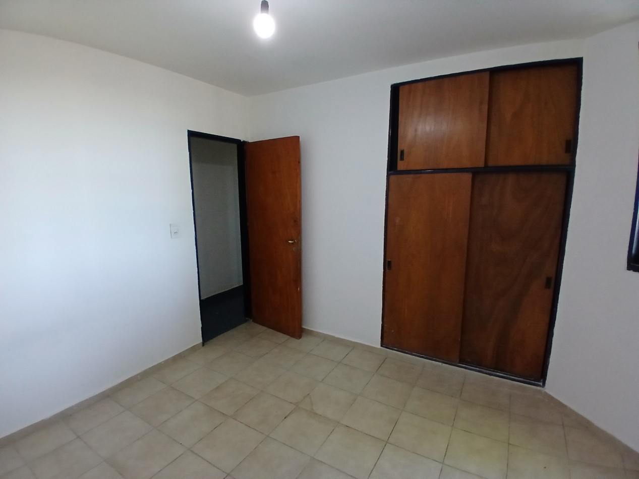 B° VILLA ADELA: ALQUILO DEPTO SENCILLO DE 3 DORMITORIOS DETRAS DEL CPC RUTA 20