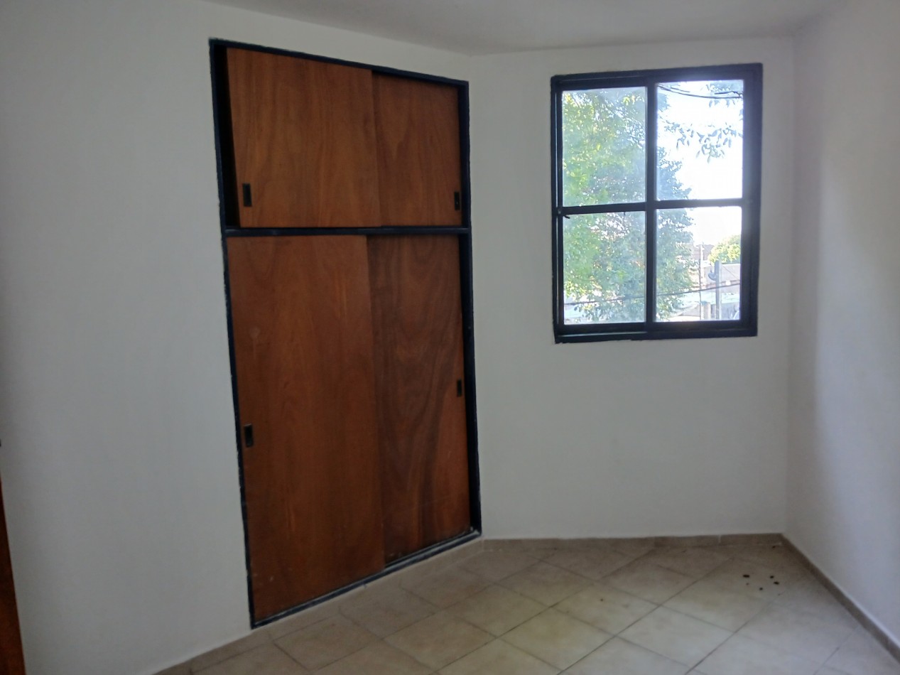 B° VILLA ADELA: ALQUILO DEPTO SENCILLO DE 3 DORMITORIOS DETRAS DEL CPC RUTA 20