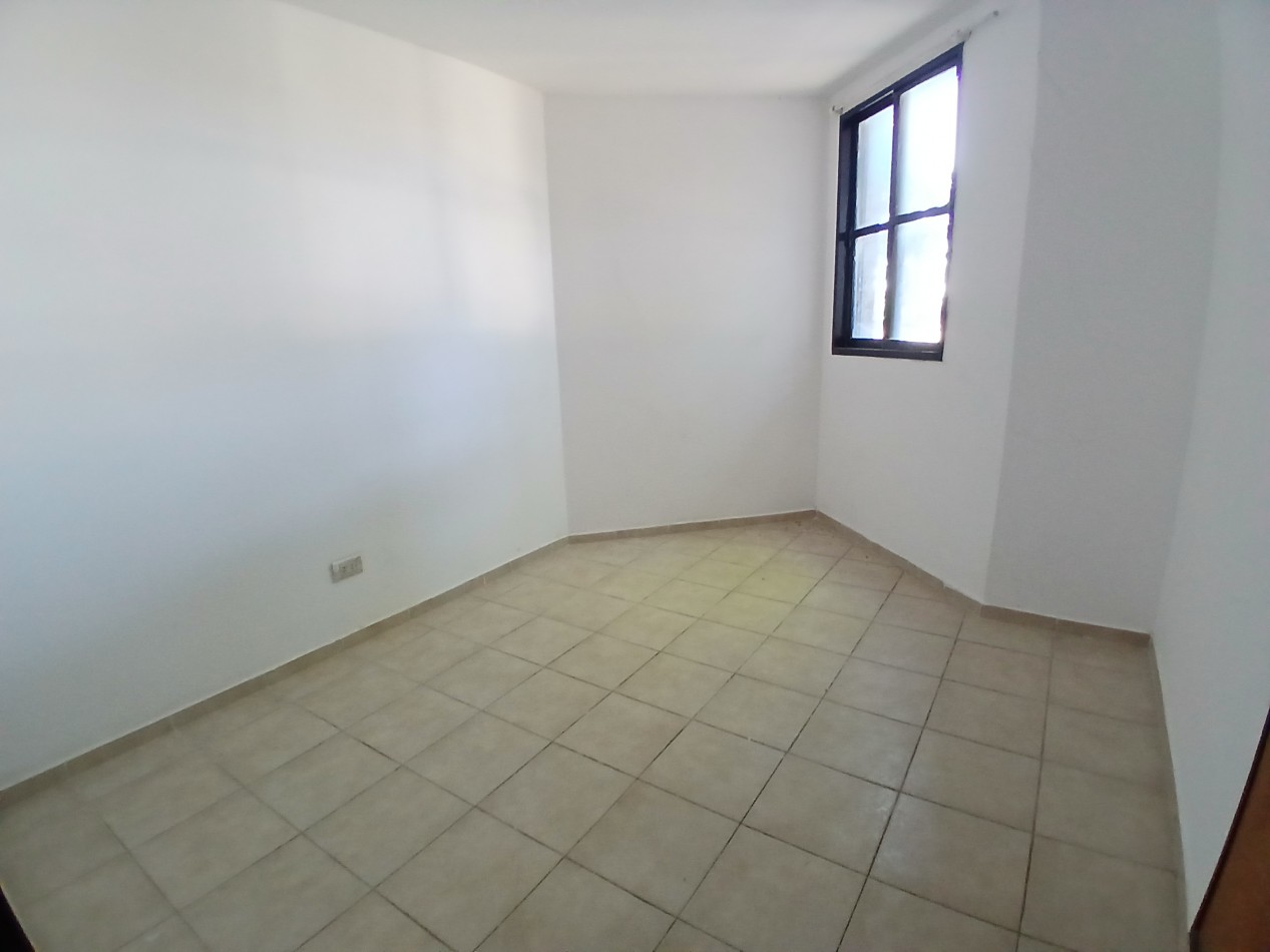 B° VILLA ADELA: ALQUILO DEPTO SENCILLO DE 3 DORMITORIOS DETRAS DEL CPC RUTA 20