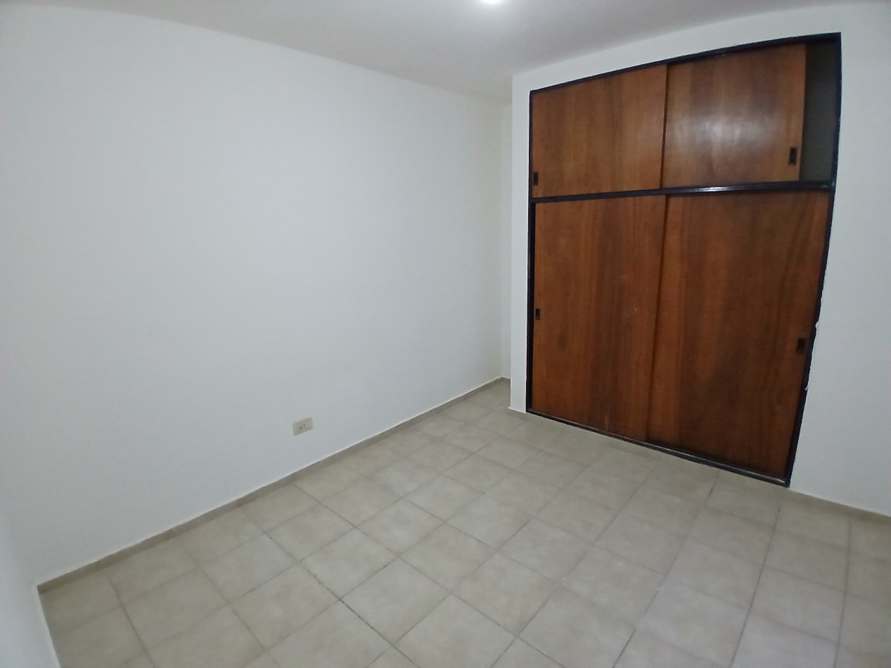 B° VILLA ADELA: ALQUILO DEPTO SENCILLO DE 3 DORMITORIOS DETRAS DEL CPC RUTA 20