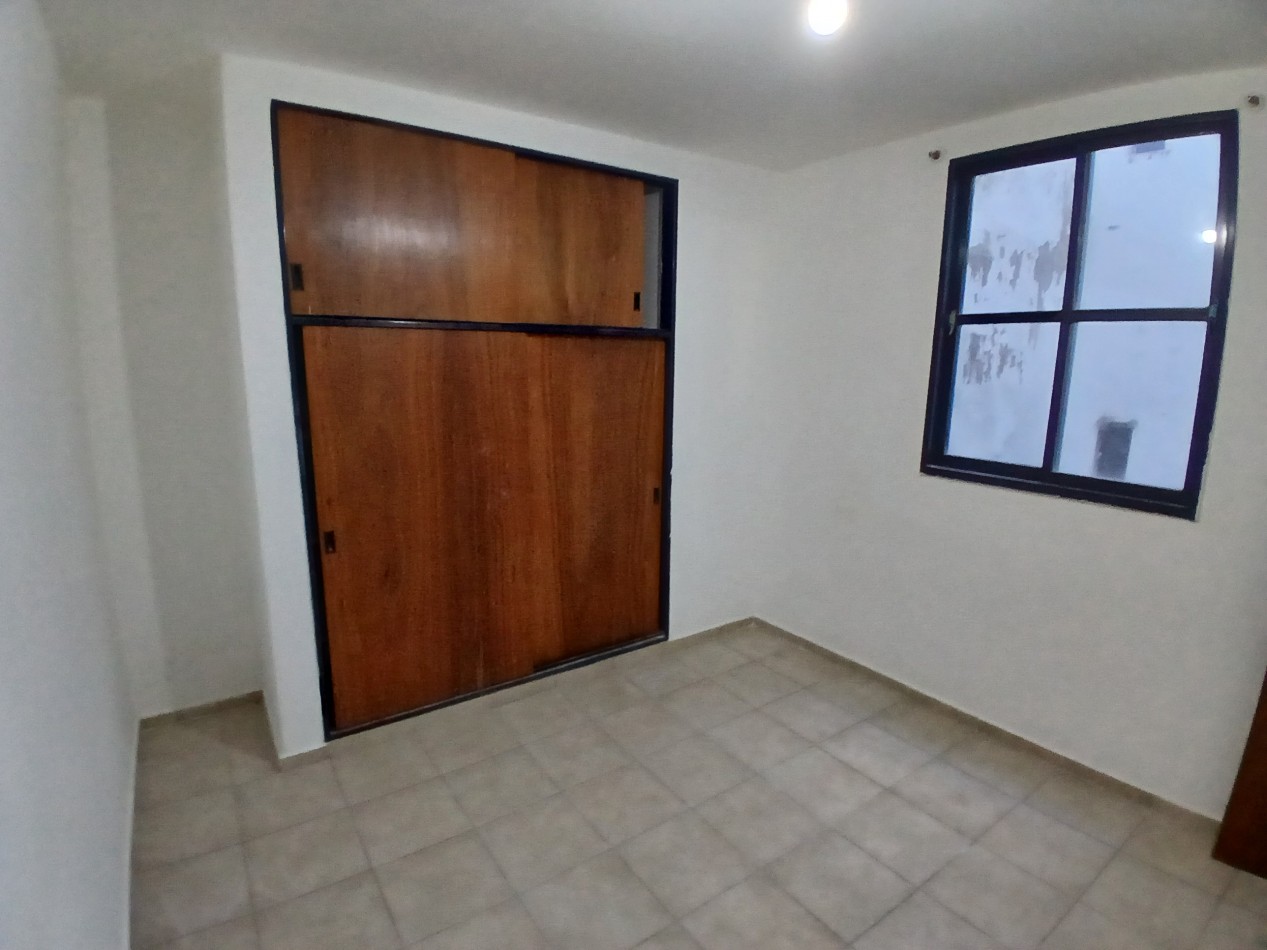 B° VILLA ADELA: ALQUILO DEPTO SENCILLO DE 3 DORMITORIOS DETRAS DEL CPC RUTA 20