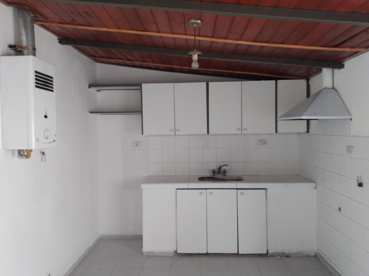 B° ROSEDAL: ALQUILO DEPTO DE 2 DORMITORIOS EN COMPLEJO CERRADO