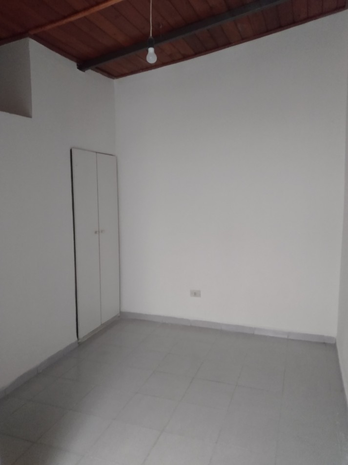 B° ROSEDAL: ALQUILO DEPTO DE 2 DORMITORIOS EN COMPLEJO CERRADO