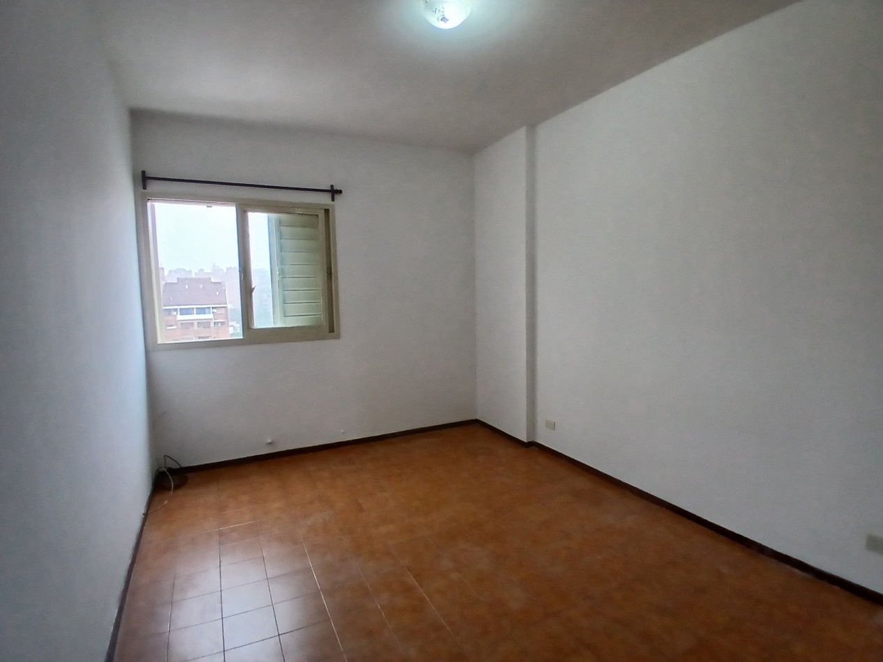 CENTRO: ALQUILO AMPLIO DEPTO DE 1 DORMITORIO A METROS DE CAÑADA