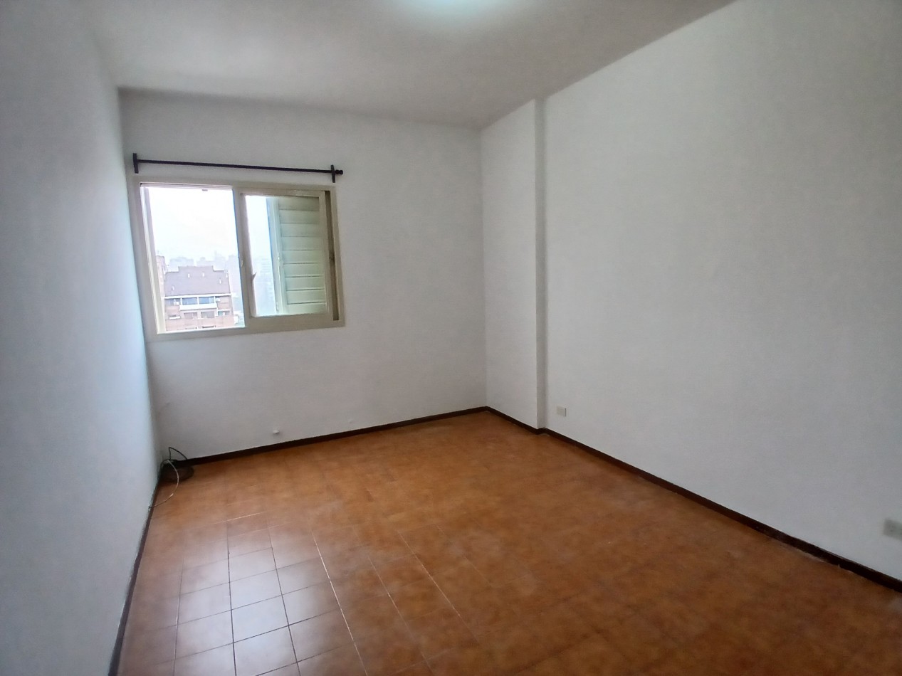 CENTRO: ALQUILO AMPLIO DEPTO DE 1 DORMITORIO A METROS DE CAÑADA