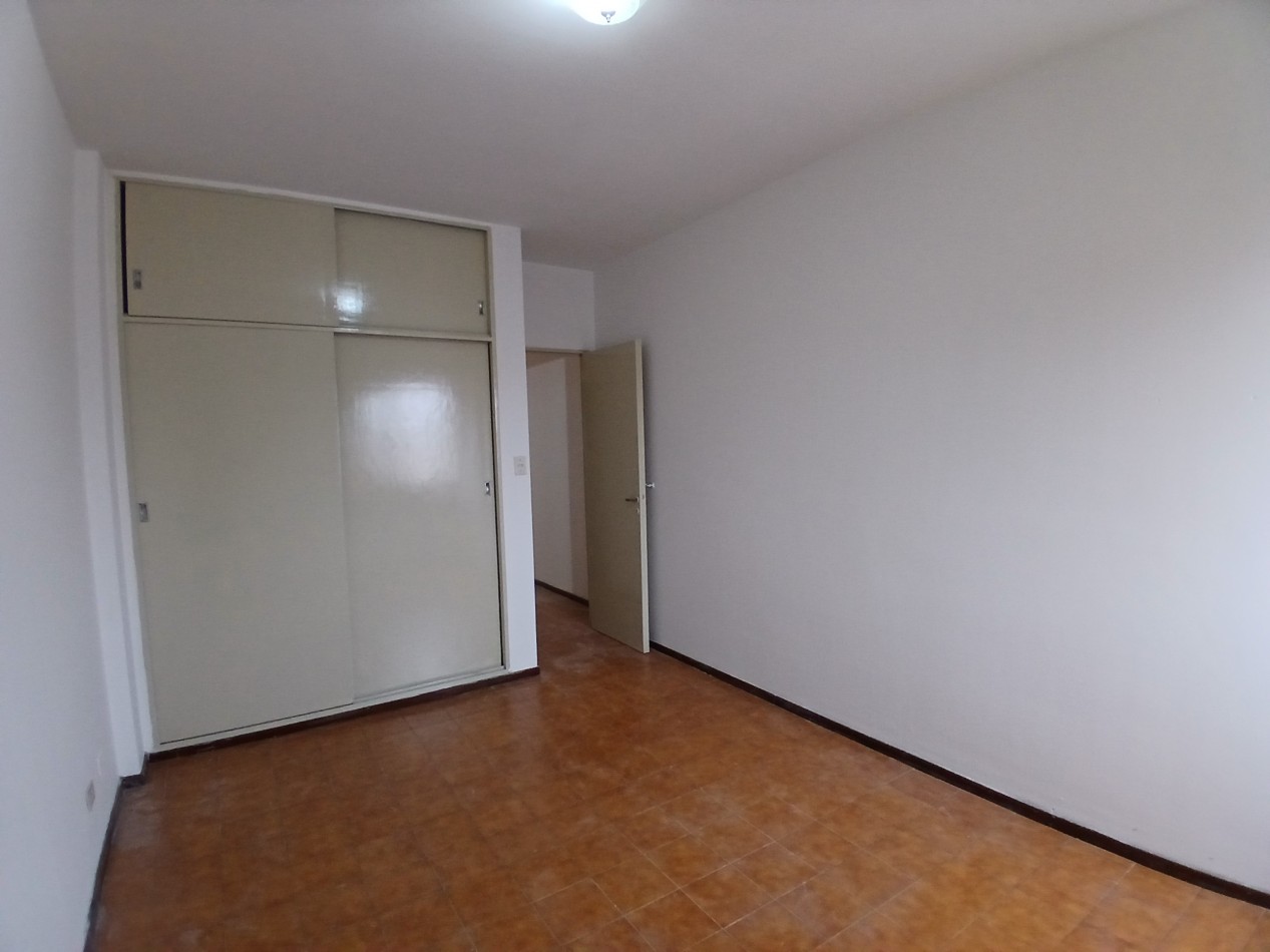 CENTRO: ALQUILO AMPLIO DEPTO DE 1 DORMITORIO A METROS DE CAÑADA