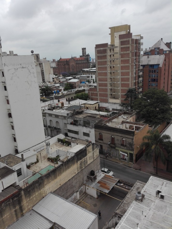 CENTRO: ALQUILO AMPLIO DEPTO DE 1 DORMITORIO A METROS DE CAÑADA