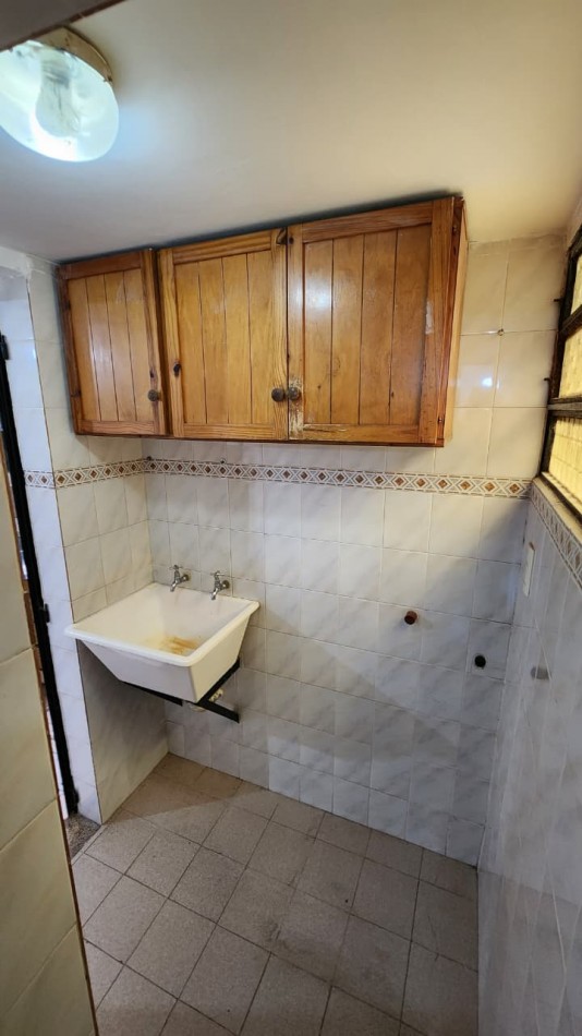 B° VILLA ADELA: ALQUILO HERMOSO DEPTO DE 1 DORMITORIO CON PATIO