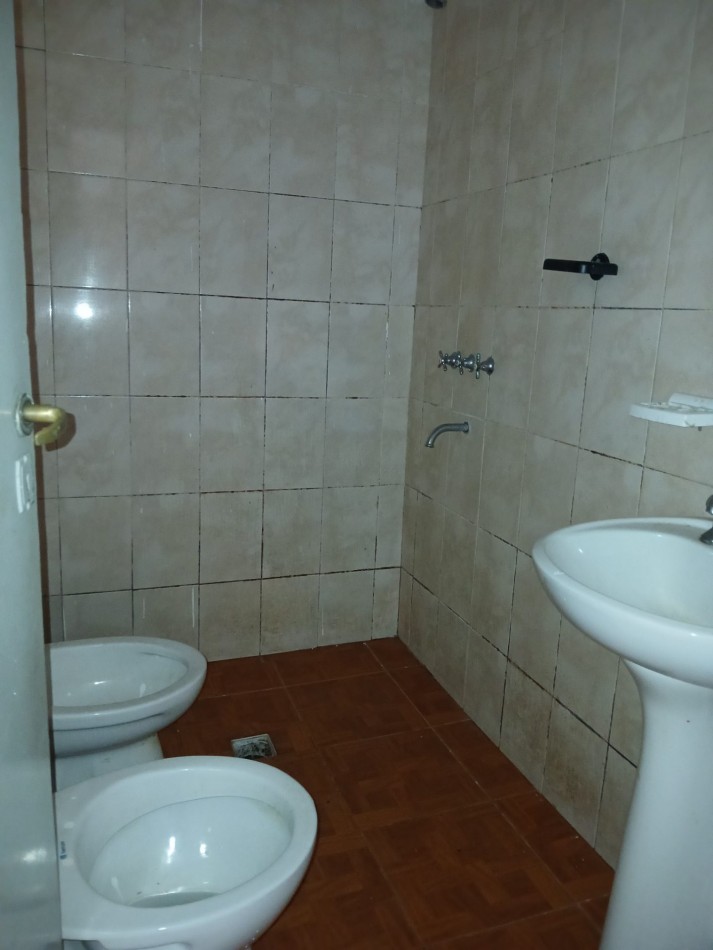 Bo AMEGHINO SUR: ALQUILO DEPTO INTERNO DE DOS DORMITORIOS