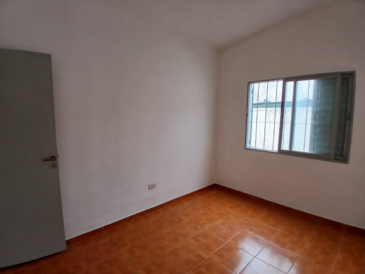 B° AMEGHINO SUR: ALQUILO DEPTO INTERNO DE 1 DORMITORIO 