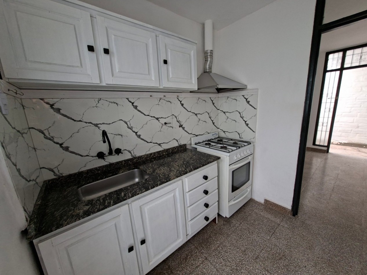 B° LOS PLATANOS: ALQUILO HERMOSO DEPTO INTERNO DE 2 DORMITORIOS (SIN COCHERA)