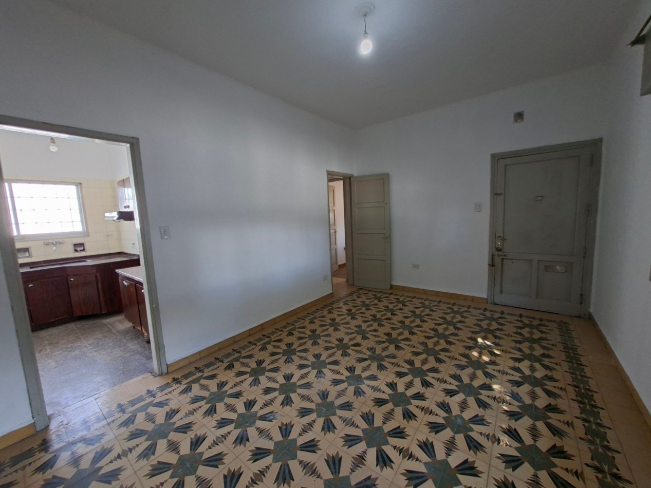 AVDA ALEM: ALQUILO CASA ESQUINA DE 3 DORMITORIOS (MEJOR ZONA)